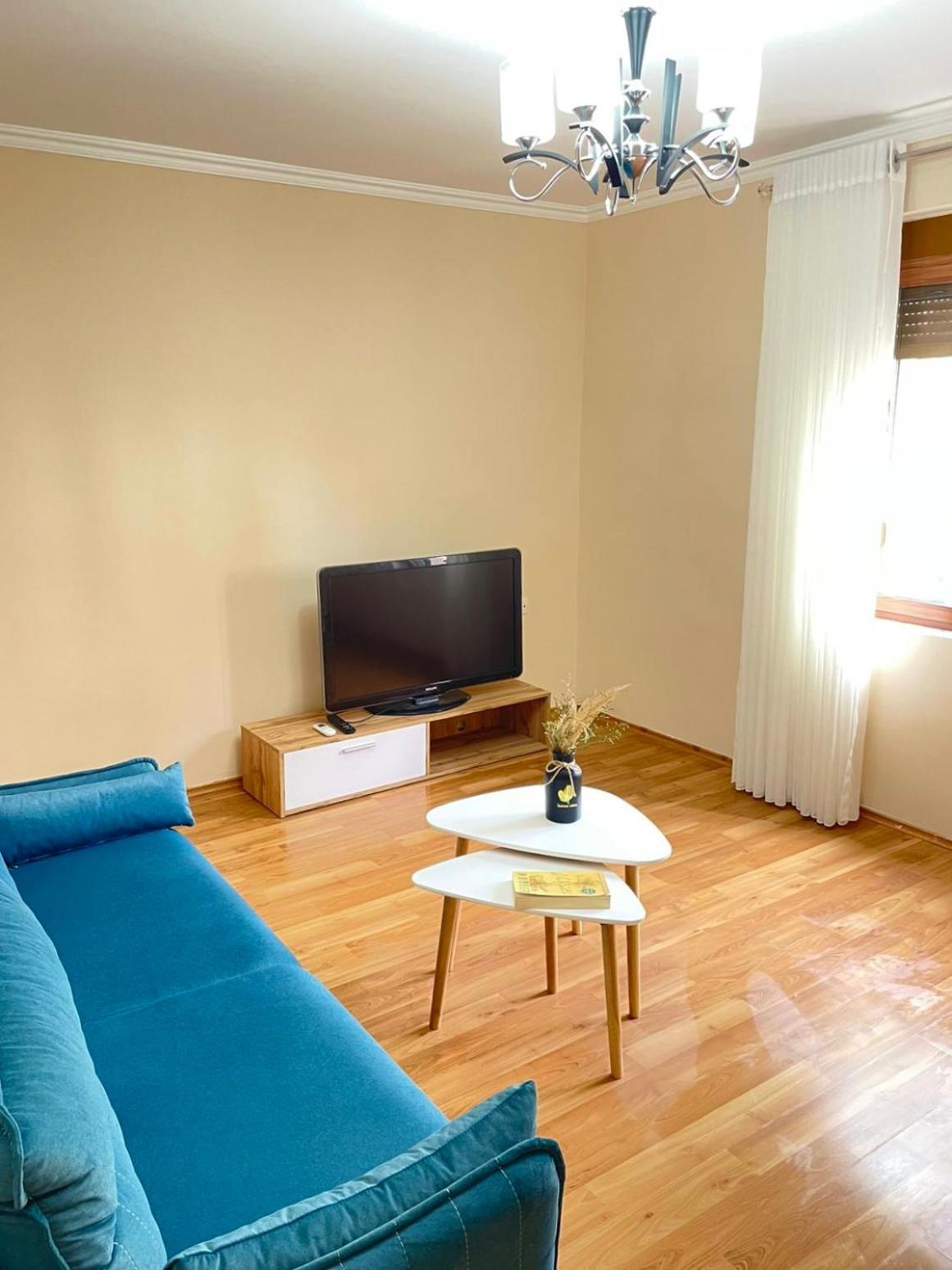 Skanderbeg Square Apartment 02 Tirana Exteriör bild