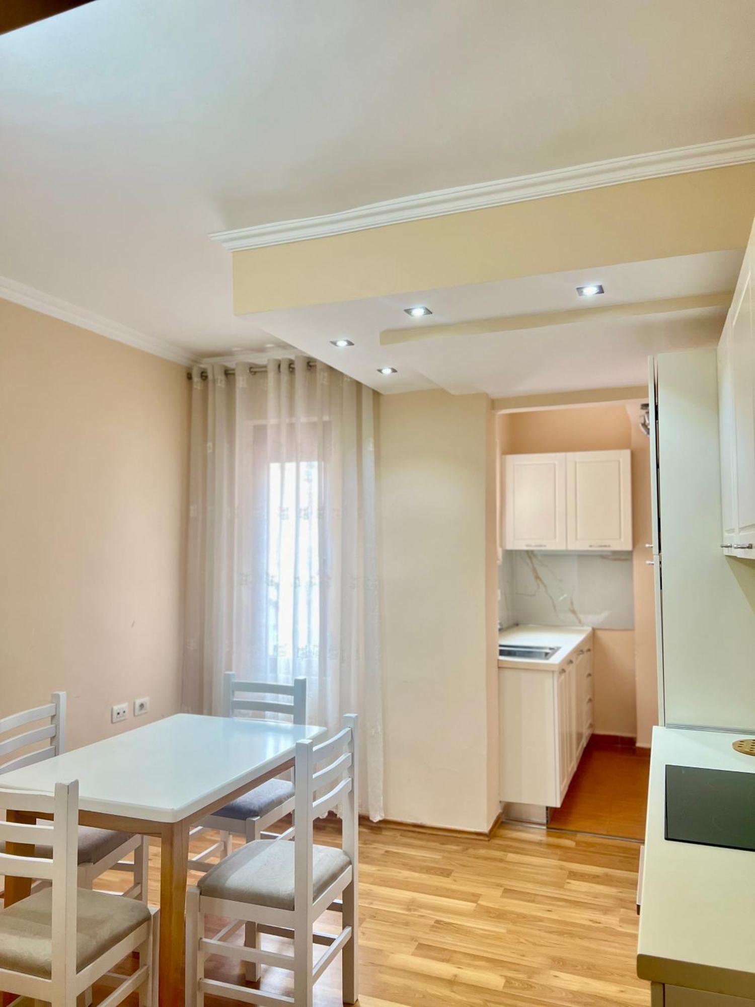 Skanderbeg Square Apartment 02 Tirana Exteriör bild